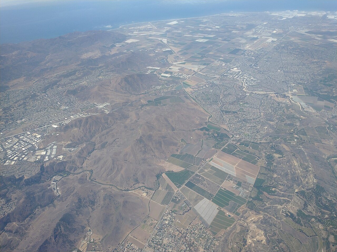 Aerial view of Camarillo, California neighborhoods
